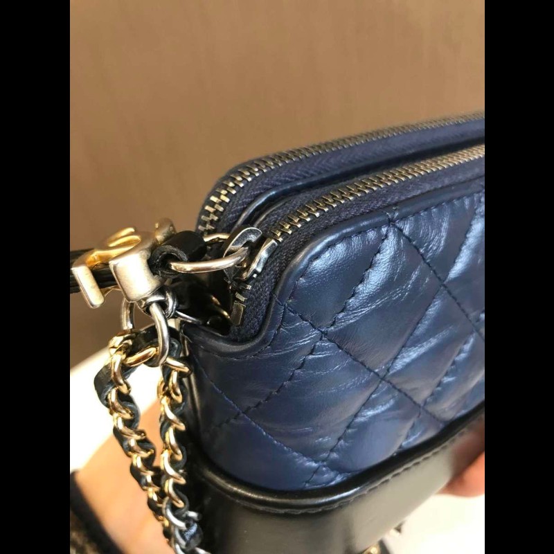 Chanel 藍拼黑mini流浪包-18