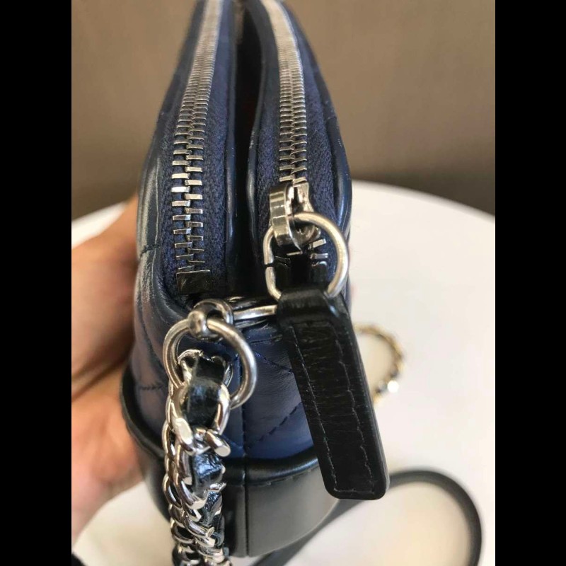 Chanel 藍拼黑mini流浪包-23