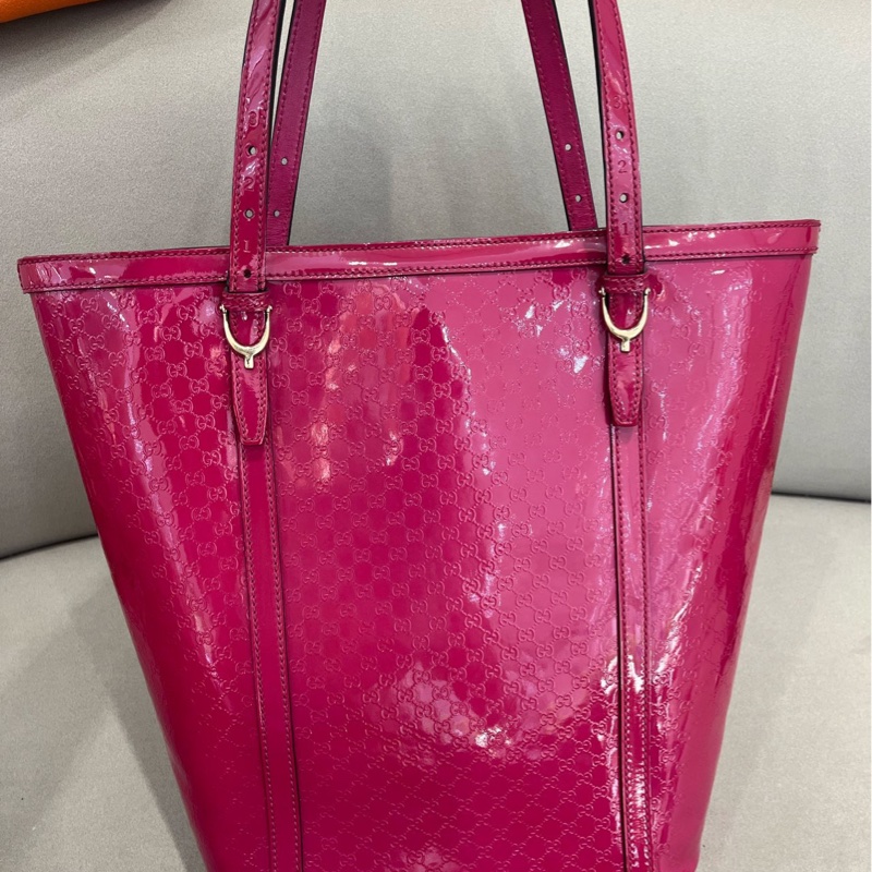 Gucci古馳水桶漆皮玫紅色牛皮手提包-0