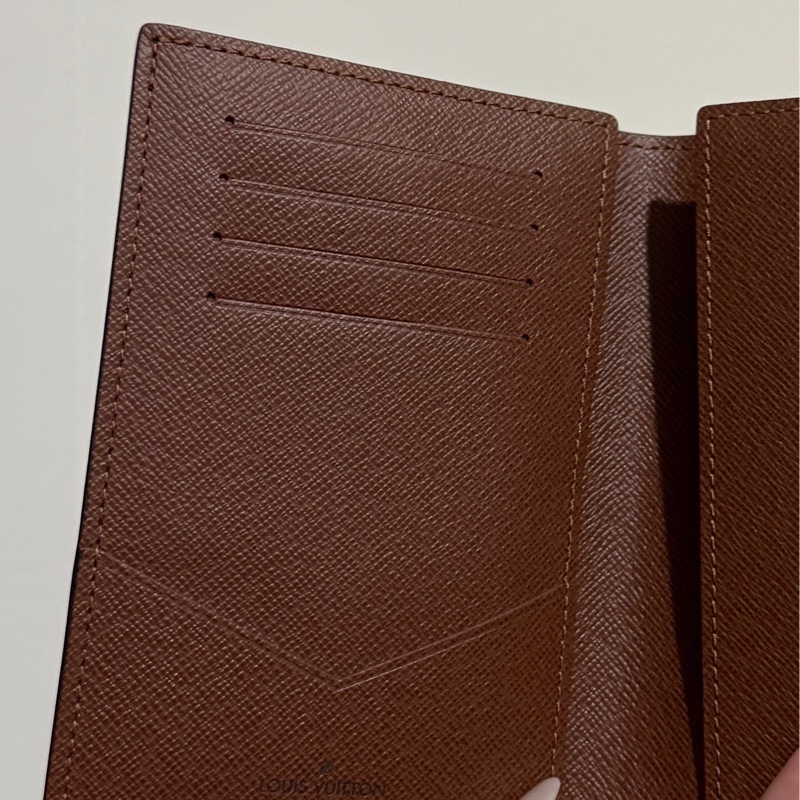 LV Louis Vuitton 護照套 護照夾 Passport-4