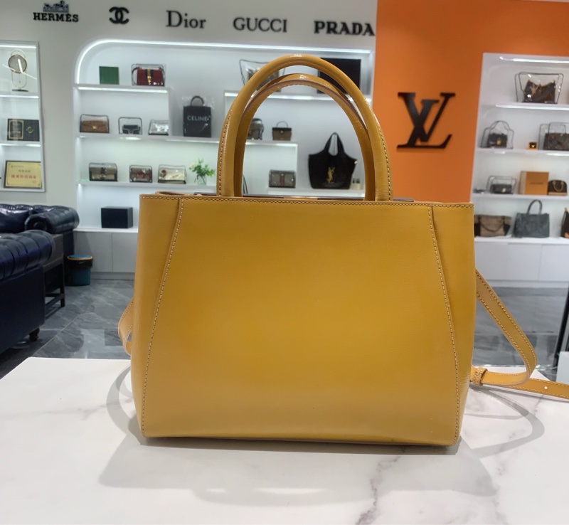 芬迪 8BH253-D7E-F0E5W-3