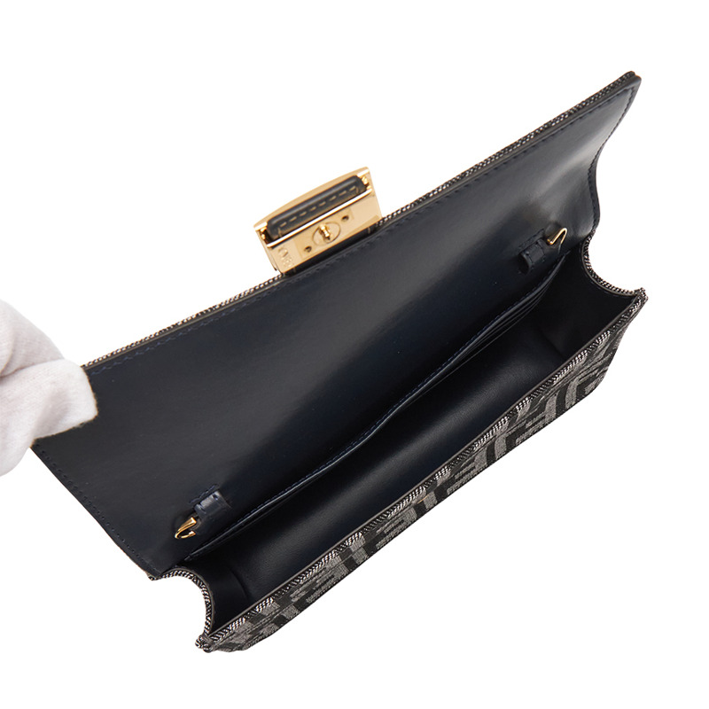 FENDI 女士鏈條法棍包 8M0498 AUT4 F1UJ5-5