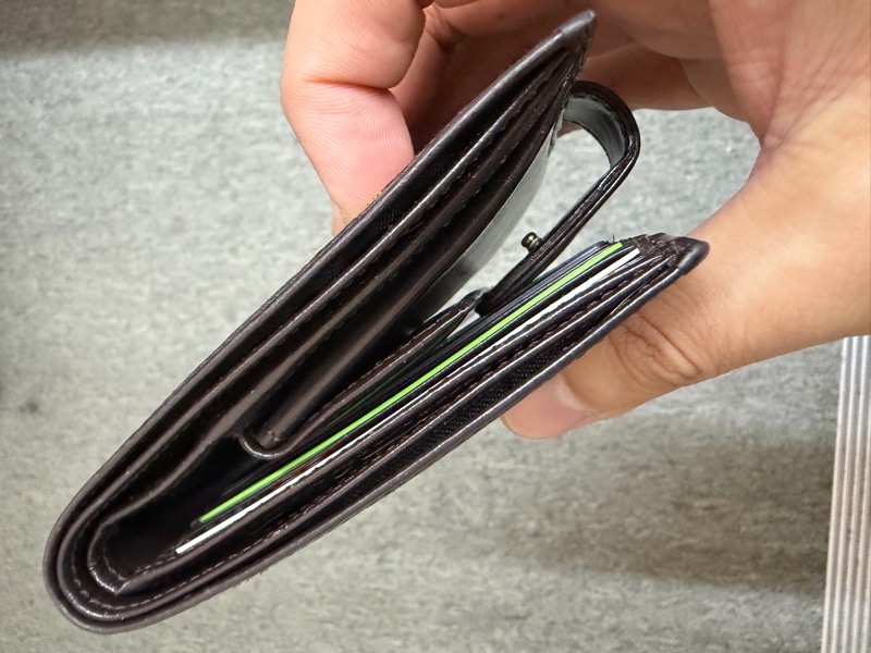 Fendi 短夾中夾-10