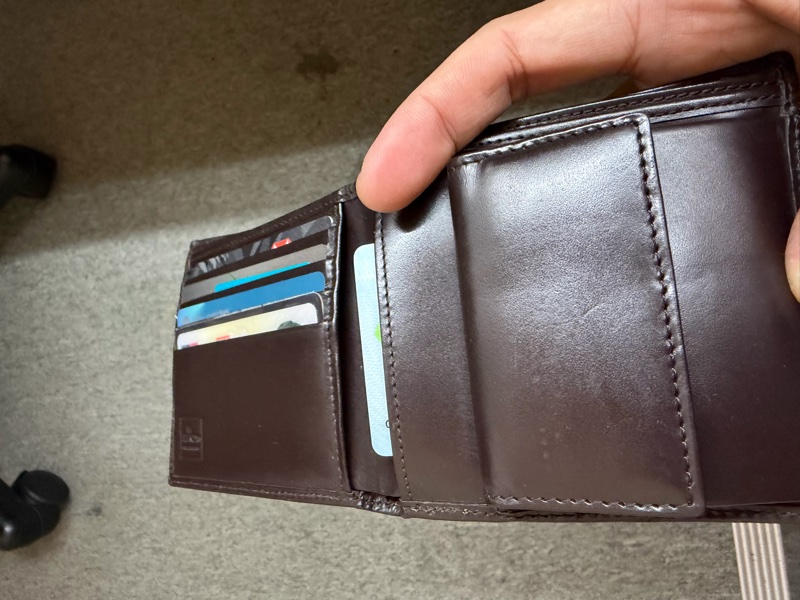 Fendi 短夾中夾-24