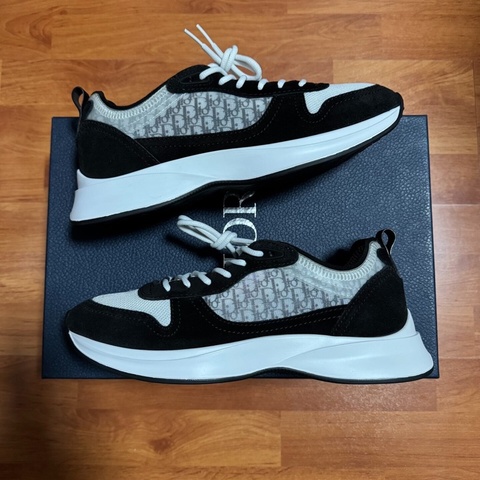 Dior迪奧B25 低幫CD滿印休閒鞋 黑色 42碼 99 新閒置未使用