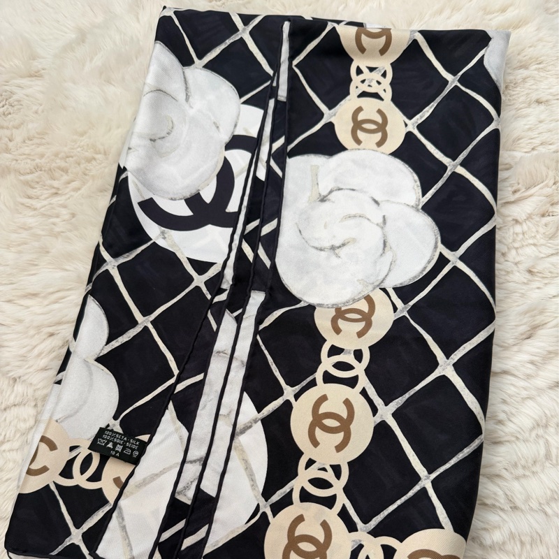 Chanel 山茶花絲巾-11