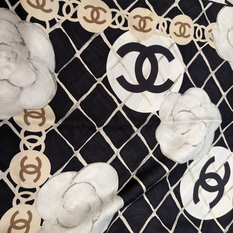 Chanel 山茶花絲巾-13