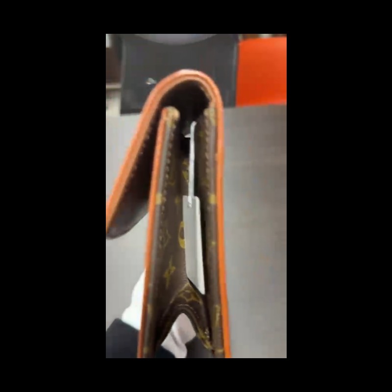 💥最新上架💥 中古LV 手拿包 M51810 連內袋-1