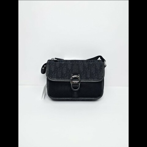 Dior 黑色Mini Dior 8 Messenger Bag
(未使用品)