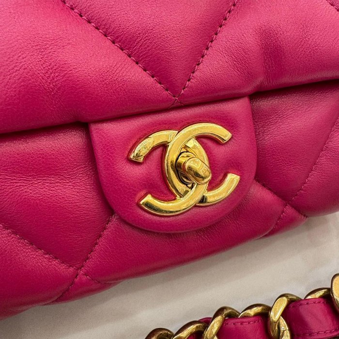 *SHIHNA名牌精品*CHANEL 桃紅色金鍊枕頭包 (芯片款)-2