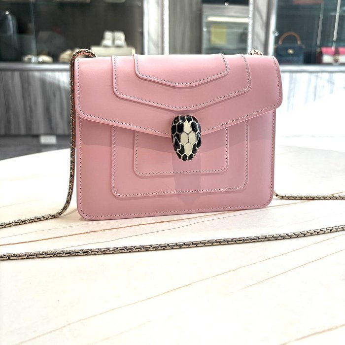 *SHIHNA名牌精品*BVLGARI Serpenti系列FOREVER牛皮琺瑯蛇頭掀蓋方包 (法國玫瑰色)-0
