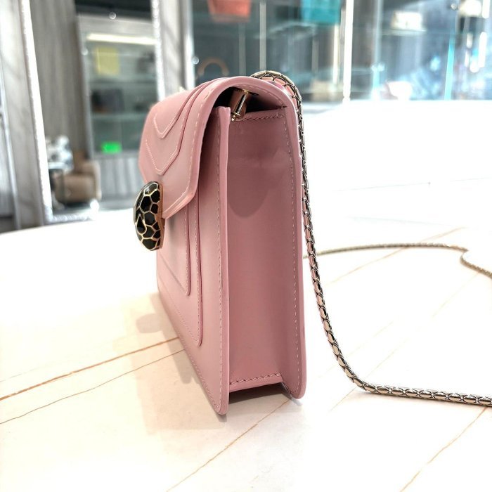 *SHIHNA名牌精品*BVLGARI Serpenti系列FOREVER牛皮琺瑯蛇頭掀蓋方包 (法國玫瑰色)-2