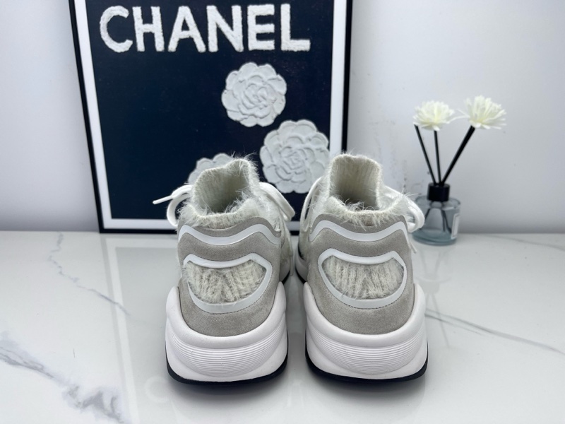 98新Chanel 香奈兒 毛絨雙C米白色運動鞋 37.5碼-2