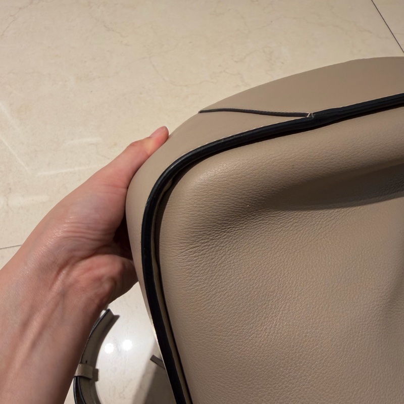 LOEWE Hammock 沙色小牛皮手提斜背吊床包(小)-10