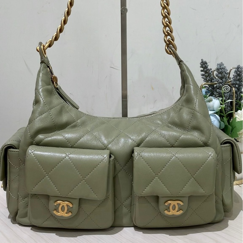 Chanel 24K Maxi Hobo-0