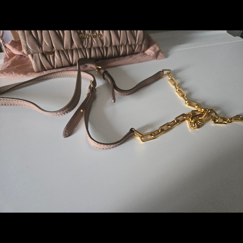 MIU MIU肩背包 裸粉色-9