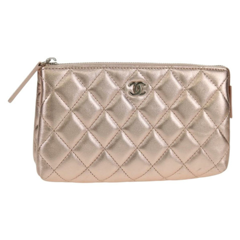 香奈兒 (CHANEL) 絎縫羊皮粉金雙C標誌手拿包 Auth 157936M