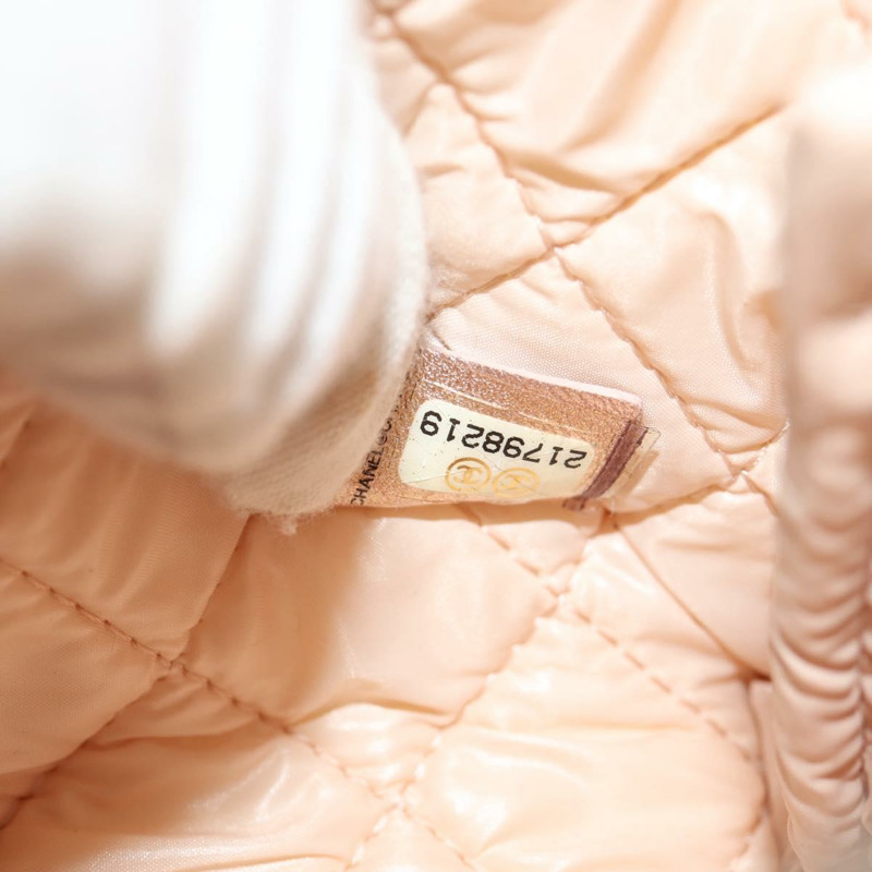 【日本直送】香奈兒 (CHANEL) 絎縫羊皮粉金雙C標誌手拿包 Auth 157936M-10