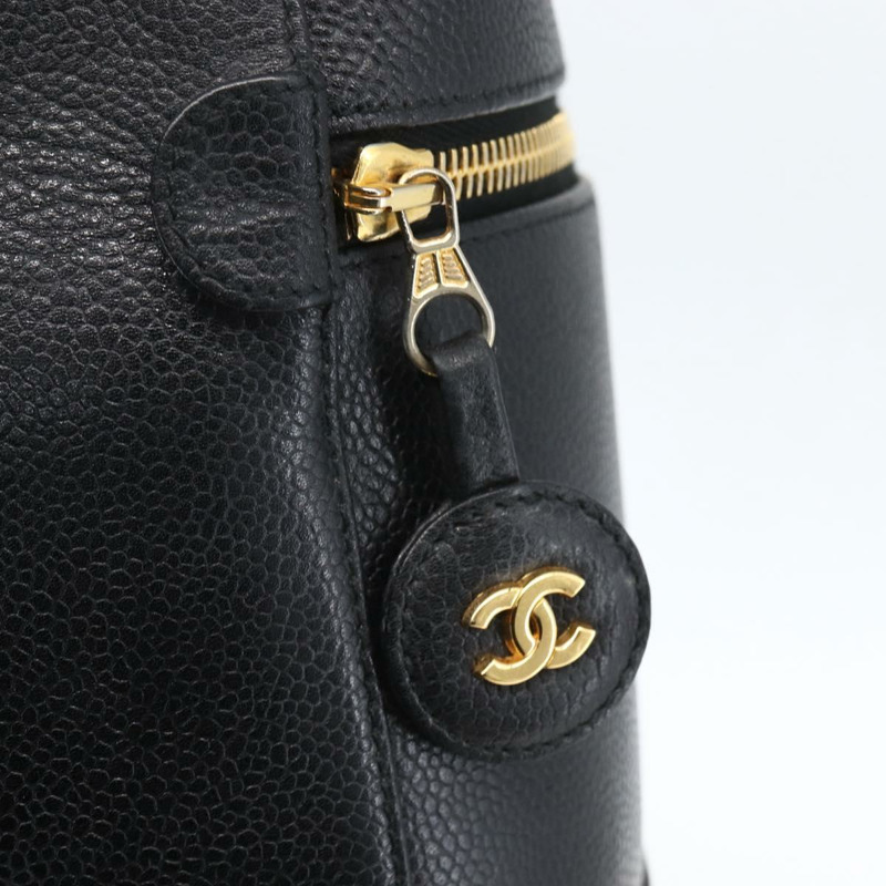 【日本直送】香奈兒魚子醬皮黑金CC標誌化妝包 Auth bs31913-9