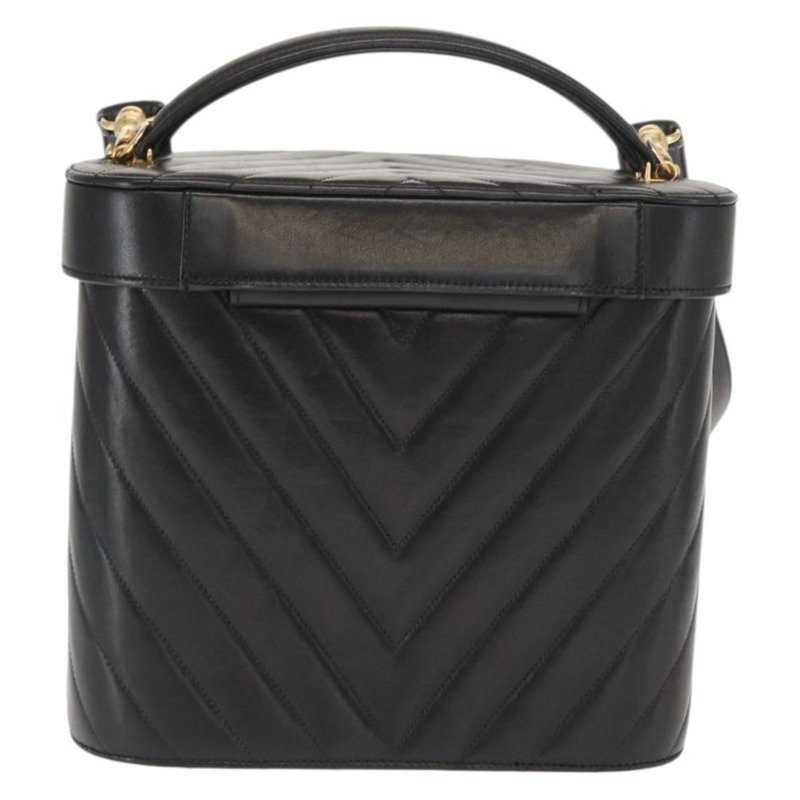 【日本直送】香奈兒 V 字縫線化妝包，羊皮材質，兩用，黑色，金色雙 C 標誌，正品編號 158944SAV-1