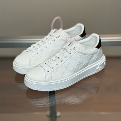 LOUIS VUITTON/路易威登 LV Time Out 白色浮雕老花滿印 36.5碼 98 新