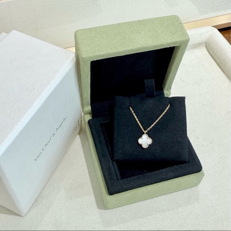 🈶盒子❤️ vca #梵克雅寶 Alhambra #白貝母 #小白花 #項鍊-0