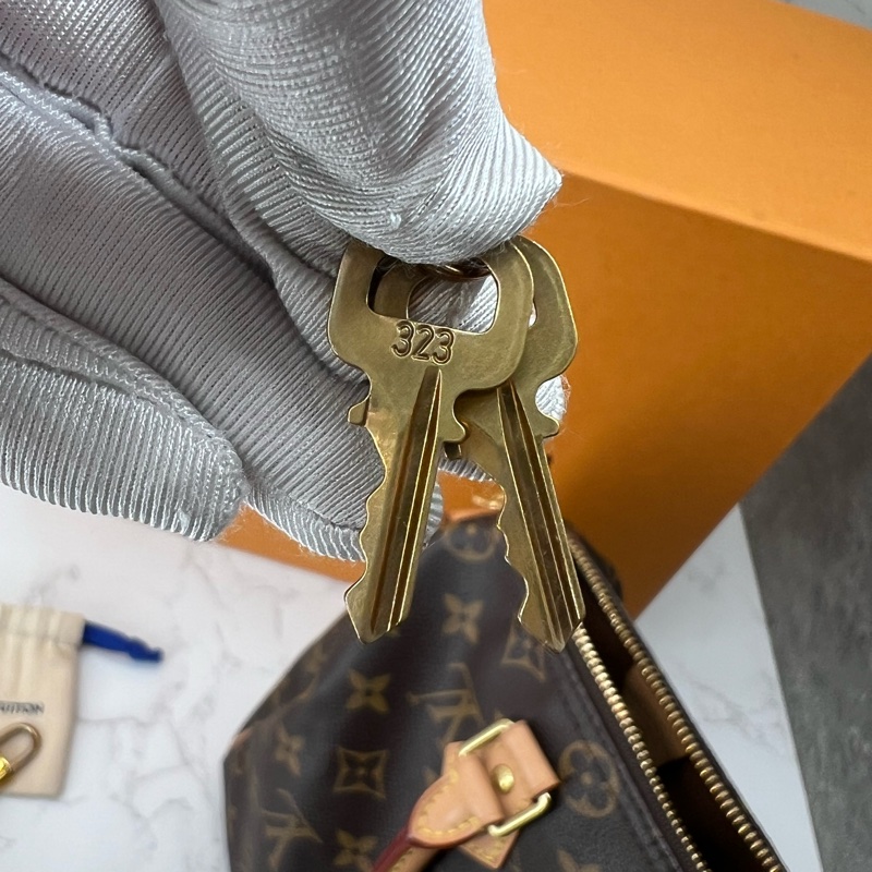 💗香緹國際精品💗 747 LV Speedy25 肩帶款 全配-12