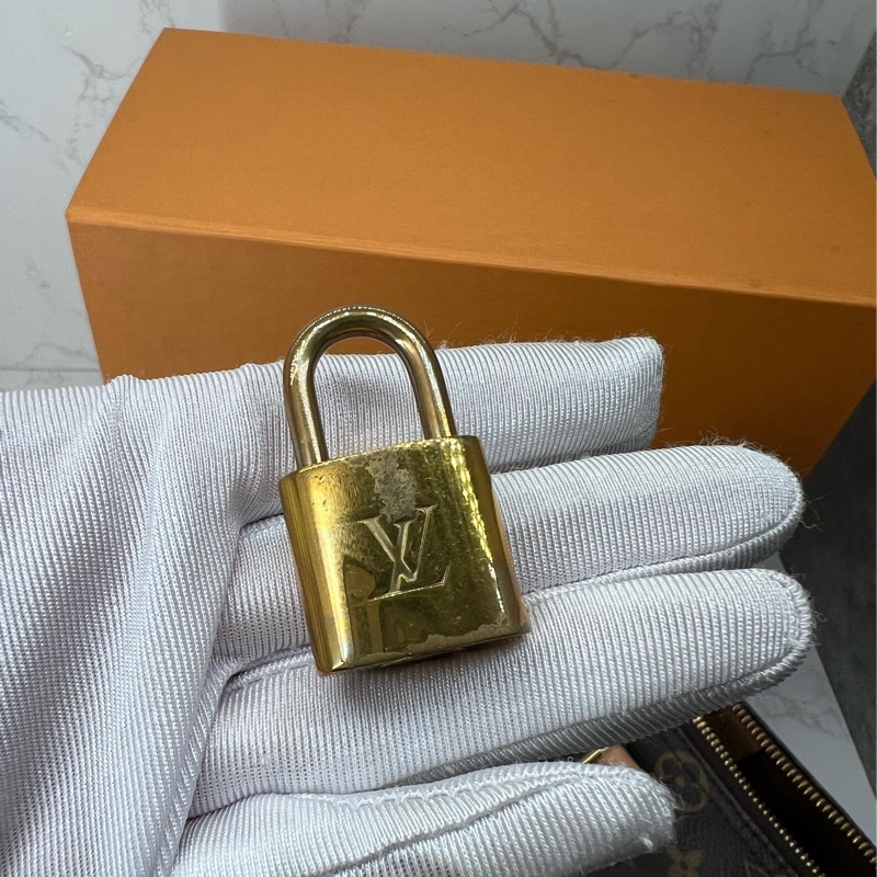 💗香緹國際精品💗 747 LV Speedy25 肩帶款 全配-13