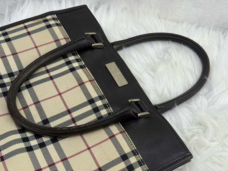 Burberry Hand bag-9
