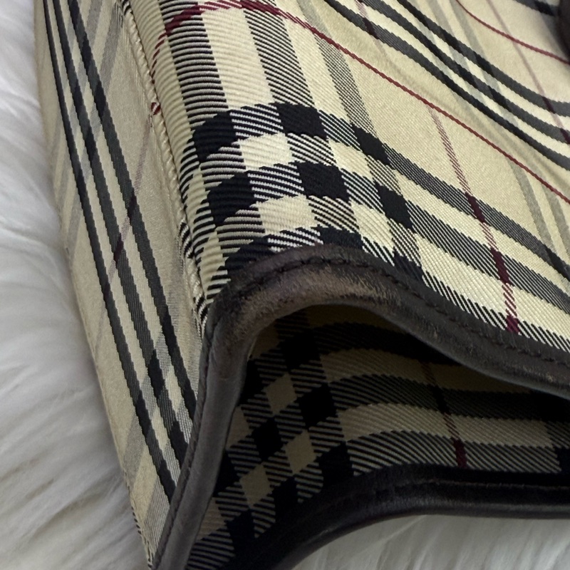 Burberry Hand bag-10