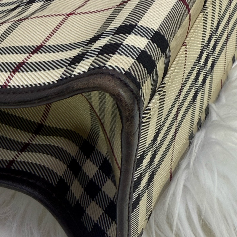 Burberry Hand bag-11