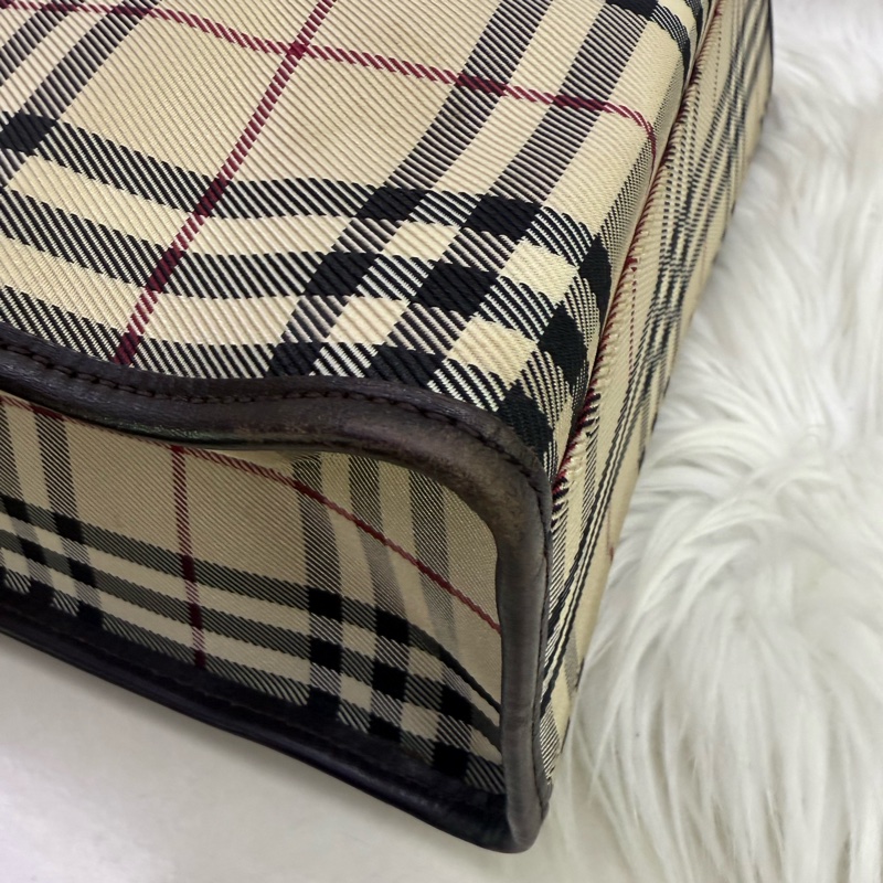 Burberry Hand bag-12