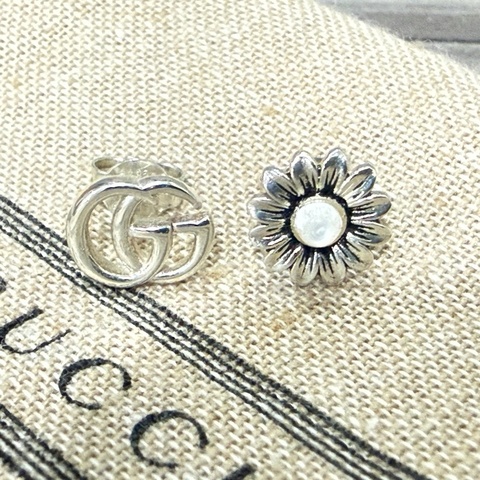 Gucci 純銀不對稱 花朵耳環  銀飾 古馳 銀耳環