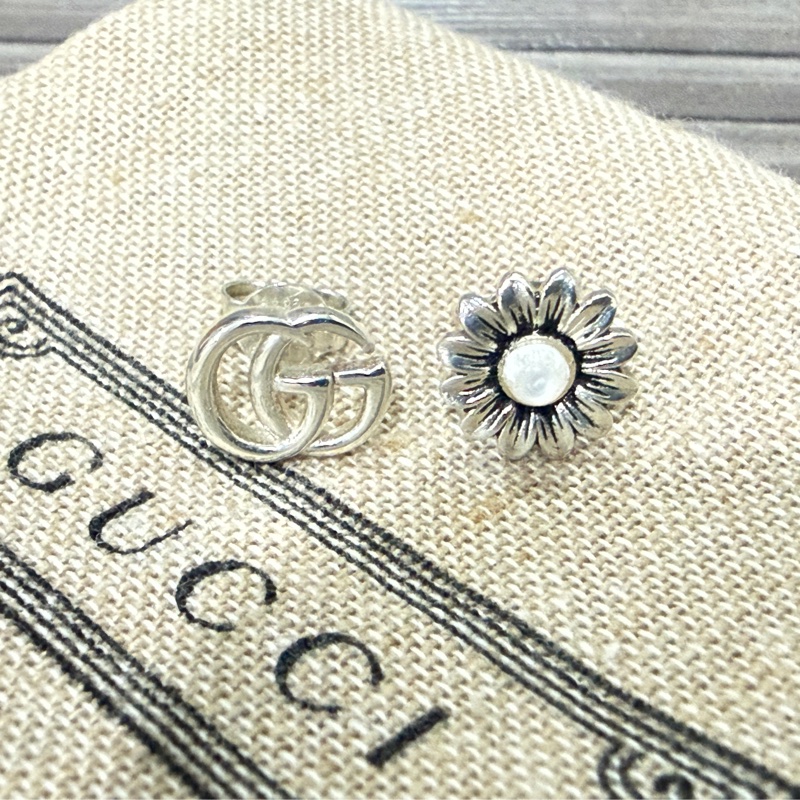 Gucci 純銀不對稱 花朵耳環  銀飾 古馳 銀耳環-9