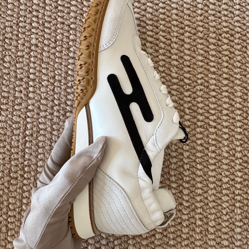 閒置新未使用sp650Hermes 愛馬仕jet系列 白色 38碼-2