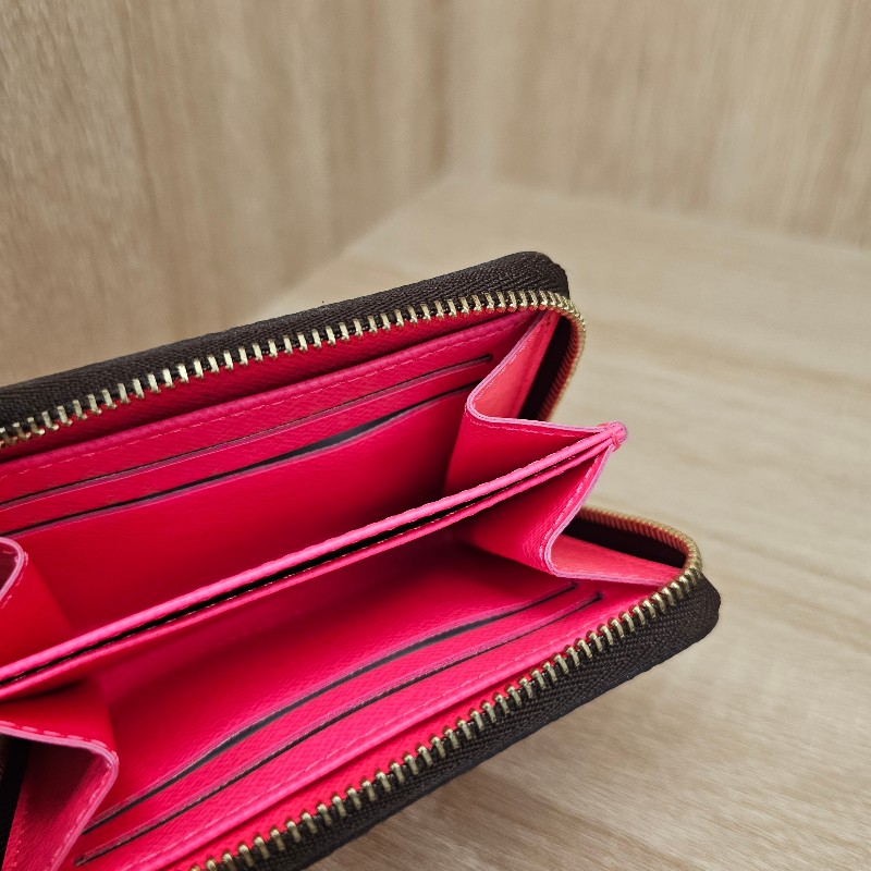 [絕版塗鴉❣️] LV桃紅滿版老花塗鴉拉鏈零錢包-14