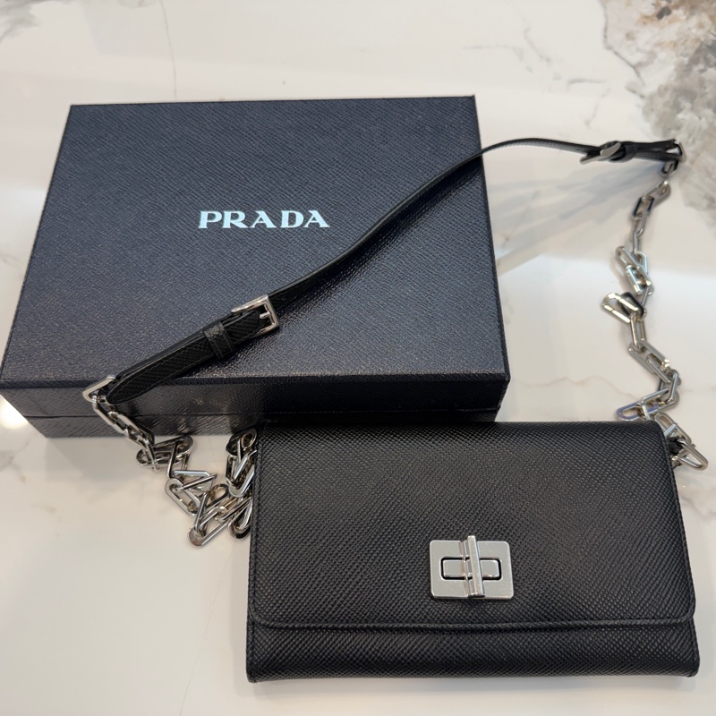 Prada WOC 黑色 鏈子皮夾-0