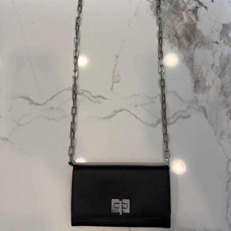 Prada WOC 黑色 鏈子皮夾-11