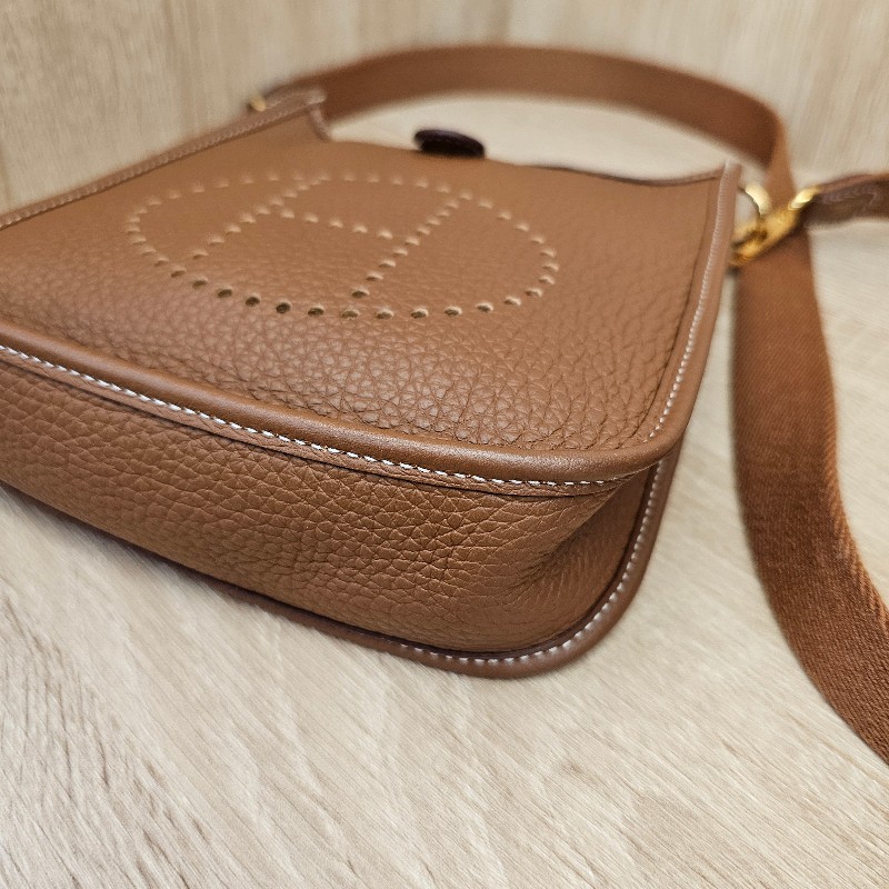[好物夯色免配貨🧧] Hermes 金棕金 MiniEvelyne肩斜背包-4