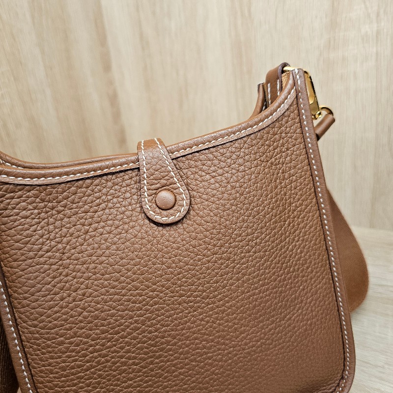[好物夯色免配貨🧧] Hermes 金棕金 MiniEvelyne肩斜背包-20
