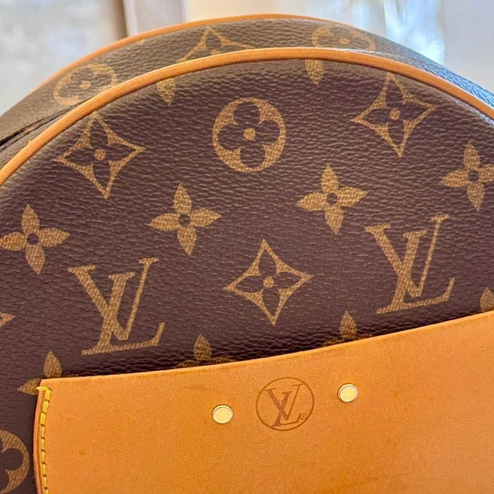 *SHIHNA名牌精品* LV Boite Chapeau Souple MM 斜背圓餅包-4