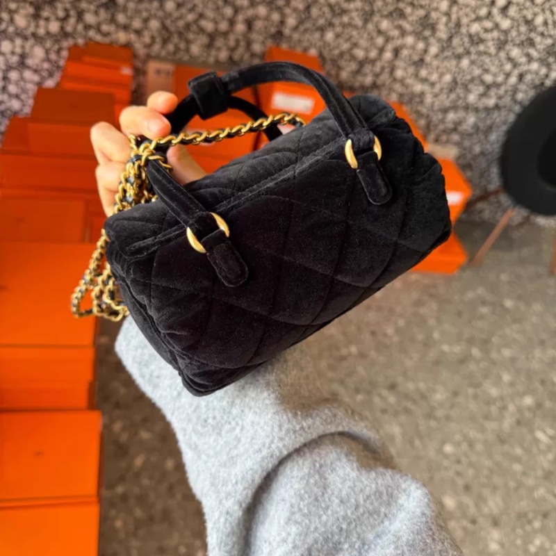 Chanel 25C的vic黑金手柄圓筒-1