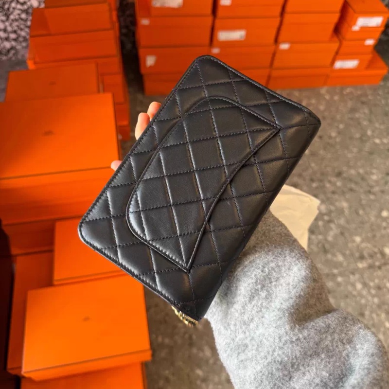 Chanel woc黑色寶石扣-1