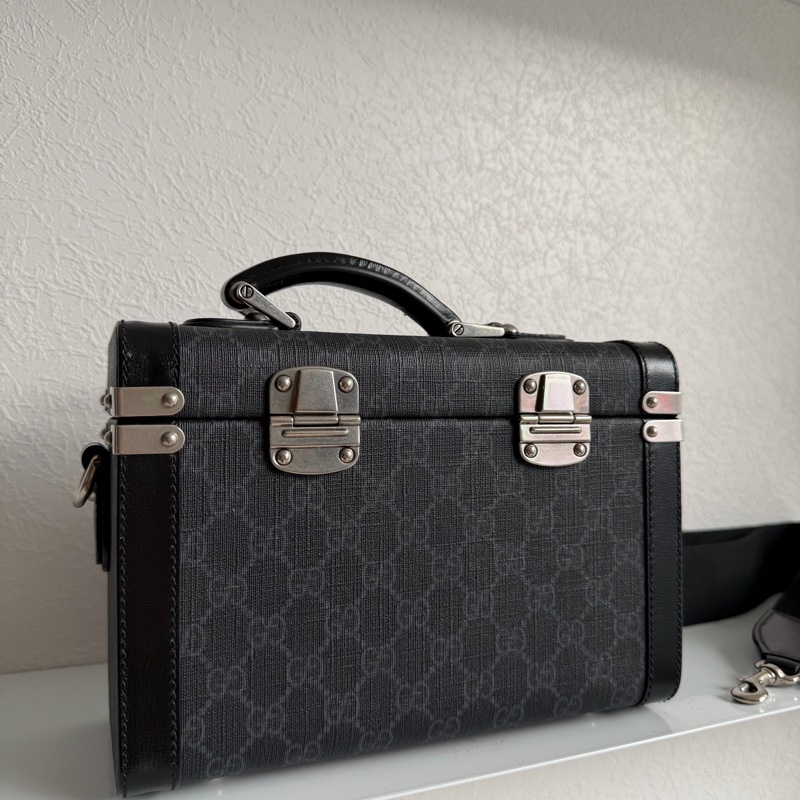 Gucci黑PVC手提兩用箱包 硬殼包-6