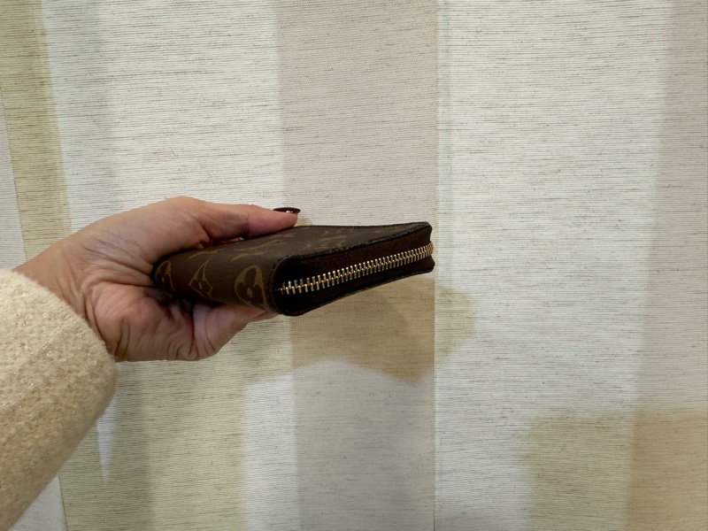 LV 原花金釦ㄇ拉4卡零錢卡包M60067-5