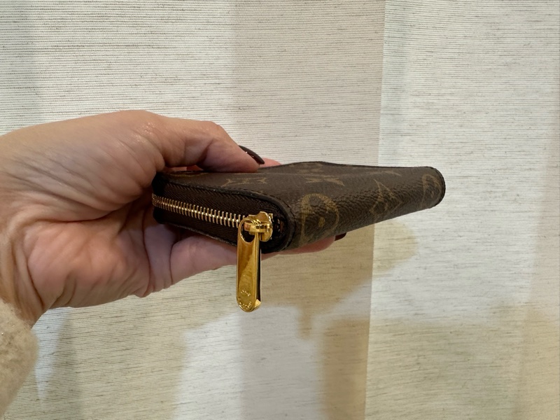 LV 原花金釦ㄇ拉4卡零錢卡包M60067-6