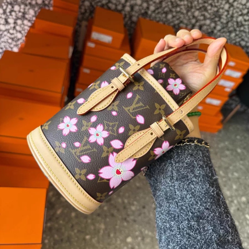 Lv村上隆櫻花限定子母水桶包-1