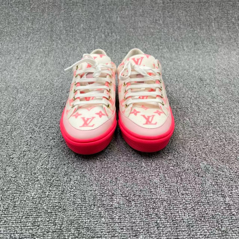 【Louis Vuitton】路易威登   stellar白粉老花滿印低幫板鞋 成色：99新 尺碼：38.5-1