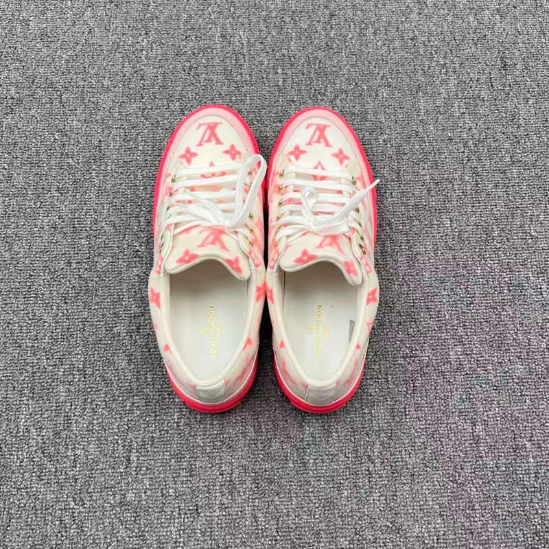 【Louis Vuitton】路易威登   stellar白粉老花滿印低幫板鞋 成色：99新 尺碼：38.5-2