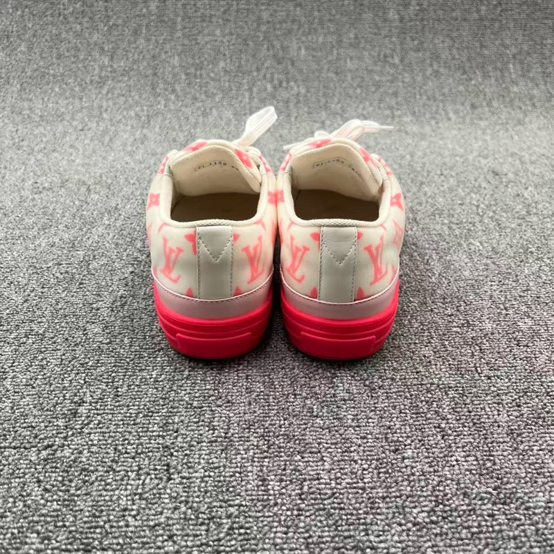 【Louis Vuitton】路易威登   stellar白粉老花滿印低幫板鞋 成色：99新 尺碼：38.5-3